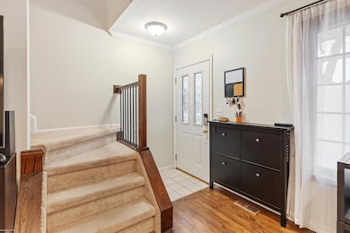 609 Manchester St, Madison Heights, MI 48071 - photo 5