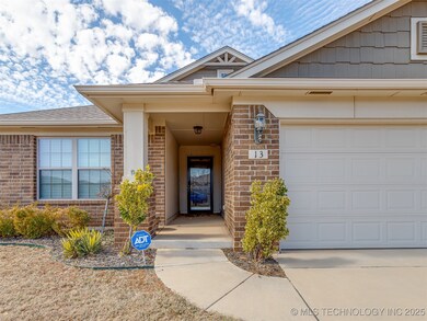 13 Evermore Ln, Yukon, OK 73099 - photo 2
