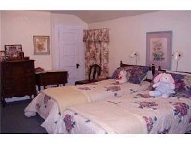 57 Cedar St, Lunenburg, VT 05906 - photo 5