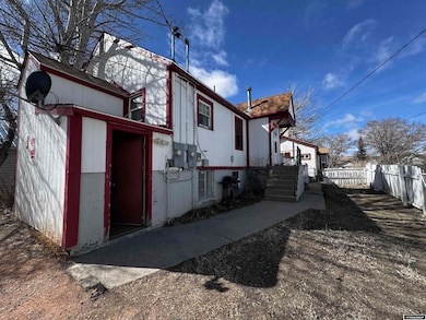208 E Pine St, Rawlins, WY 82301 - photo 4
