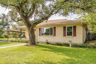 1111 Elmira St, Weatherford, TX 76086 - photo 2