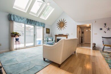 4 Spruce Pond Rd unit 4, Franklin, MA 02038 - photo 3