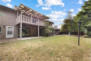 1412 11th St SW, Minot, ND 58701 - photo 4