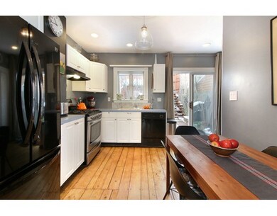 368 E 8th St, Boston, MA 02127 - photo 3