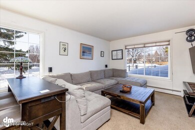 06-Living Room 20230311-DW-1530-Edit