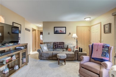 3635 Oak Tree Ln unit 3, Eau Claire, WI 54701 - photo 5
