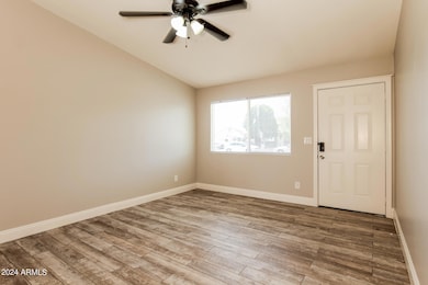 003-photo-living-room-14034294
