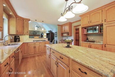 Updated kitchen with newer ss appls, granite and m