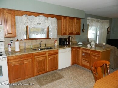 1410 Watson St, Scranton, PA 18504 - photo 4