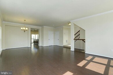 5555 Seabrook Rd, Lanham, MD 20706 - photo 4