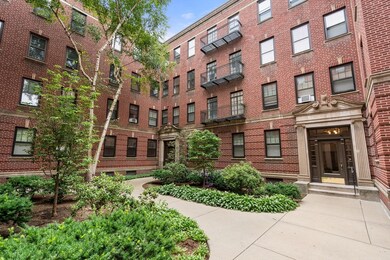 40 Linnaean St unit 11, Cambridge, MA 02138 - photo 3