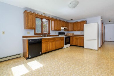 2 Mastin Dr, Newmarket, NH 03857 - photo 2