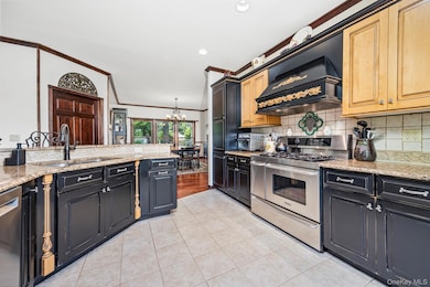 204 Moore Rd, Germantown, NY 12526 - photo 5