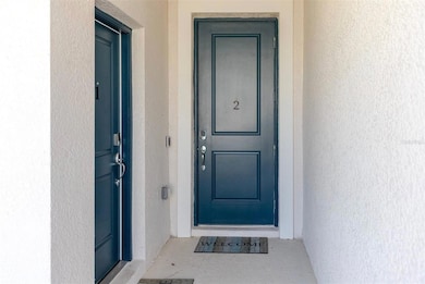 Entrada Principal y Anexo