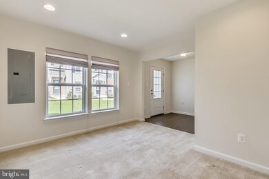 2918 Pinebrook Rd, Landover, MD 20785 - photo 5