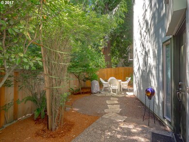 1220 Pine St, Lake Oswego, OR 97034 - photo 2