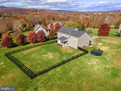 35679 Kelsey Hill Ct, Round Hill, VA 20141 - photo 3