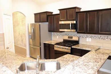 718 Rim Water Dr, Alvin, TX 77511 - photo 7