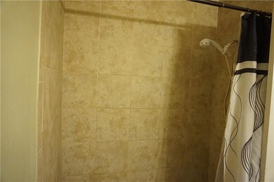 Tiled surround in tub/shower