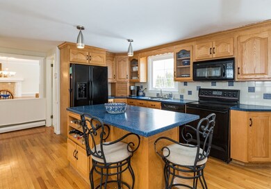 65 Oakwood St, Enfield, CT 06082 - photo 6