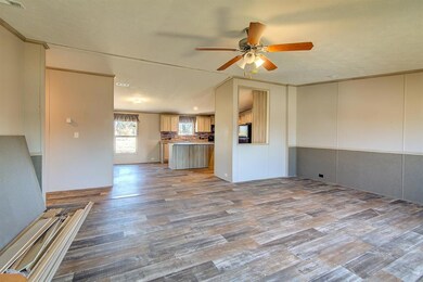 135 Joseph Dr, Decatur, TX 76234 - photo 5