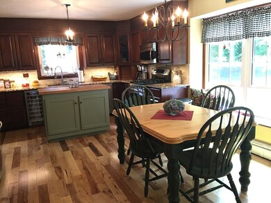 61 Malden St, West Boylston, MA 01583 - photo 6