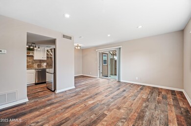 8813 N 12th Place, Phoenix, AZ 85020 - photo 5