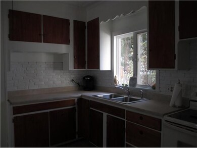 Kitchen Another view of the kitchen - fresh paint,