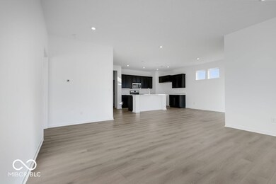 2105 Covey Dr, Danville, IN 46122 - photo 6