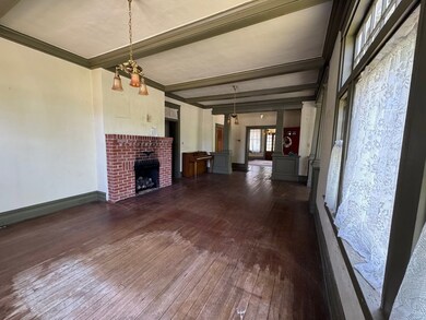 402 S Main St, Lawrenceville, VA 23868 - photo 7