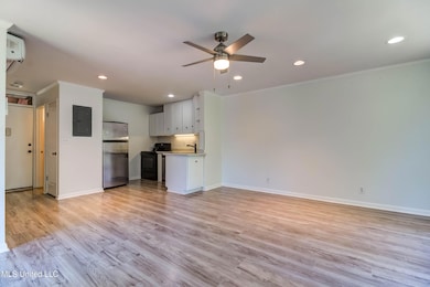229 Lakeside Villa (4)
