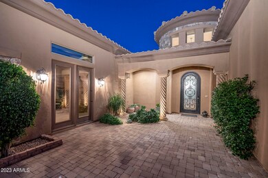 Courtyard pro-Ann