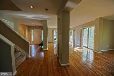 9004 S Pointe Ln, Lorton, VA 22079 - photo 4