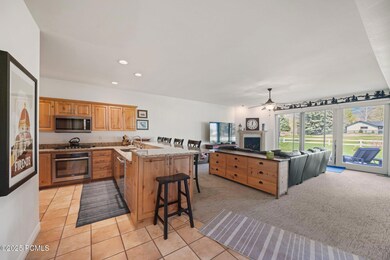 384 Cottage Creek Ct, Midway, UT 84049 - photo 5