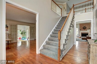 15801 Seurat Dr, North Potomac, MD 20878 - photo 3