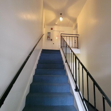 1143 85th Terrace N unit D, Saint Petersburg, FL 33702 - photo 6