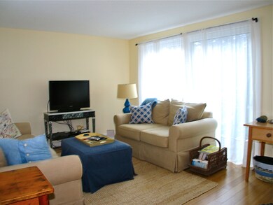 4 Quail Run unit 19, Oak Bluffs, MA 02557 - photo 2