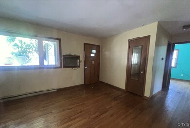 210 Ruth St, Minoa, NY 13116 - photo 5