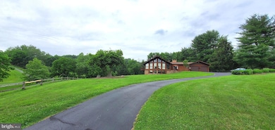 884 Frank Rd, West Chester, PA 19380 - photo 4