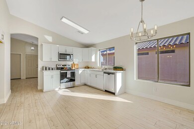 2 Kitchen and Dining