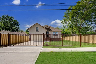 3726 Trout St, Houston, TX 77093 - photo 2