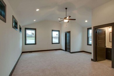 1306 Mockingbird Dr, Shelbyville, TN 37160 - photo 5