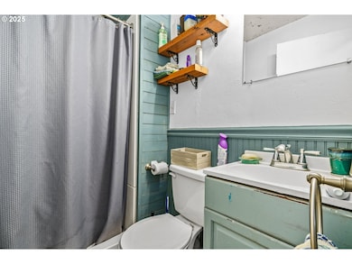 1623 S 11th St, Cottage Grove, OR 97424 - photo 5