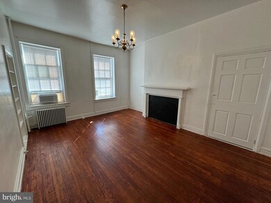 107 E Market St unit 2ND FLOOR FRONT, York, PA 17401 - photo 7