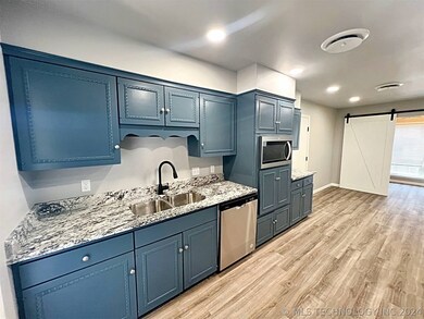 215 N State Ave, Tahlequah, OK 74464 - photo 4