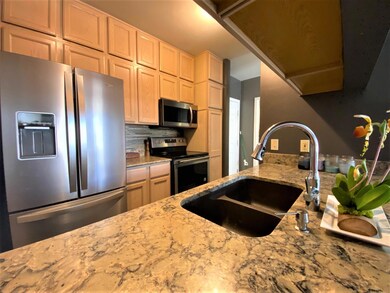 113 W Wayne St unit 408, Fort Wayne, IN 46802 - photo 7