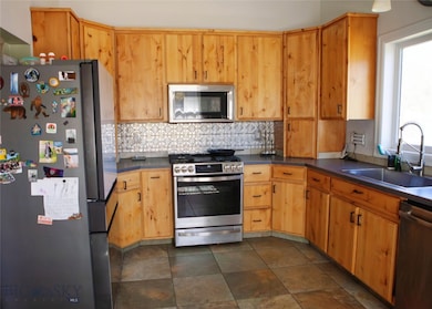 1104 W 4th St, Anaconda, MT 59711 - photo 6