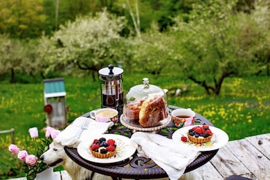 1312 MacIntosh Hill Rd, Randolph, VT 05060 - photo 6