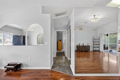 4033 Dover Dr E, Bradenton, FL 34203 - photo 7