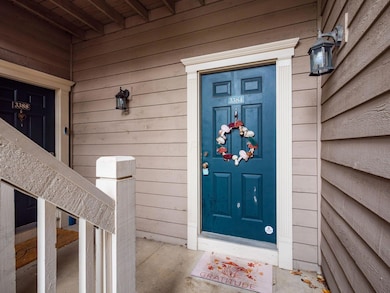 3384 Smiley Rd, Columbus, OH 43221 - photo 7